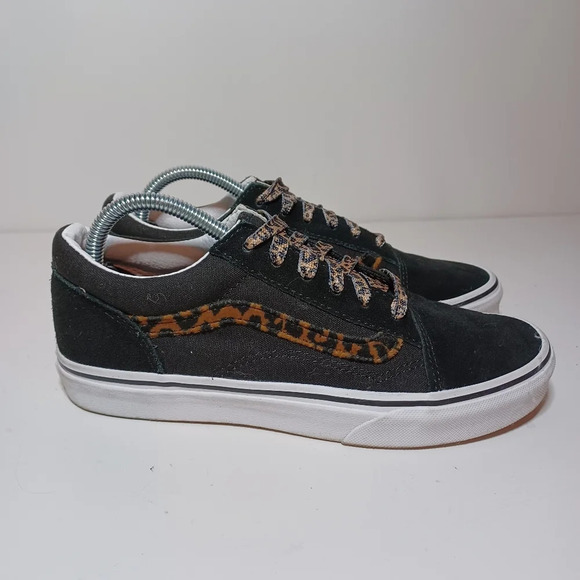 VANS OFF THE WALL OLD SKOOL GIRLS KIDS BLACK CHETAH SUEDE SKATER SHOES SIZE 5 KI - Picture 2 of 9